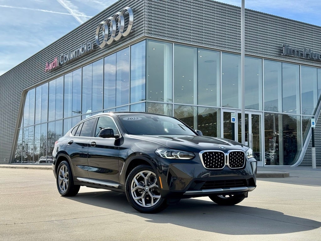2025 BMW X4 xDrive30i