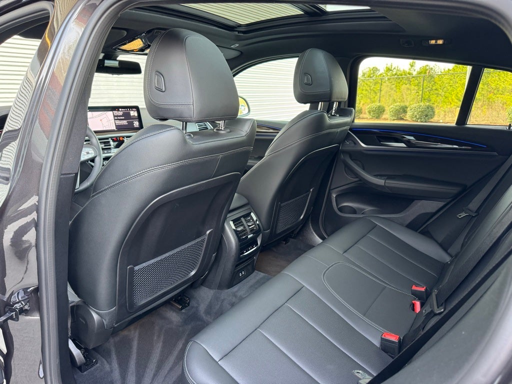 2025 BMW X4 xDrive30i