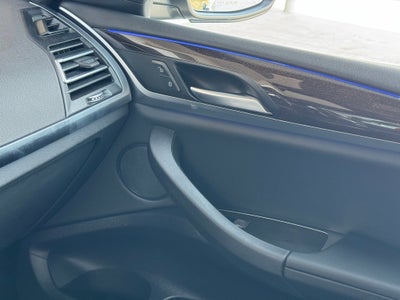 2025 BMW X4 xDrive30i