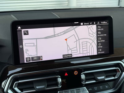 2025 BMW X4 xDrive30i