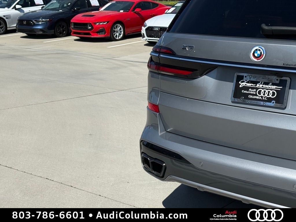2023 BMW X7 M60i