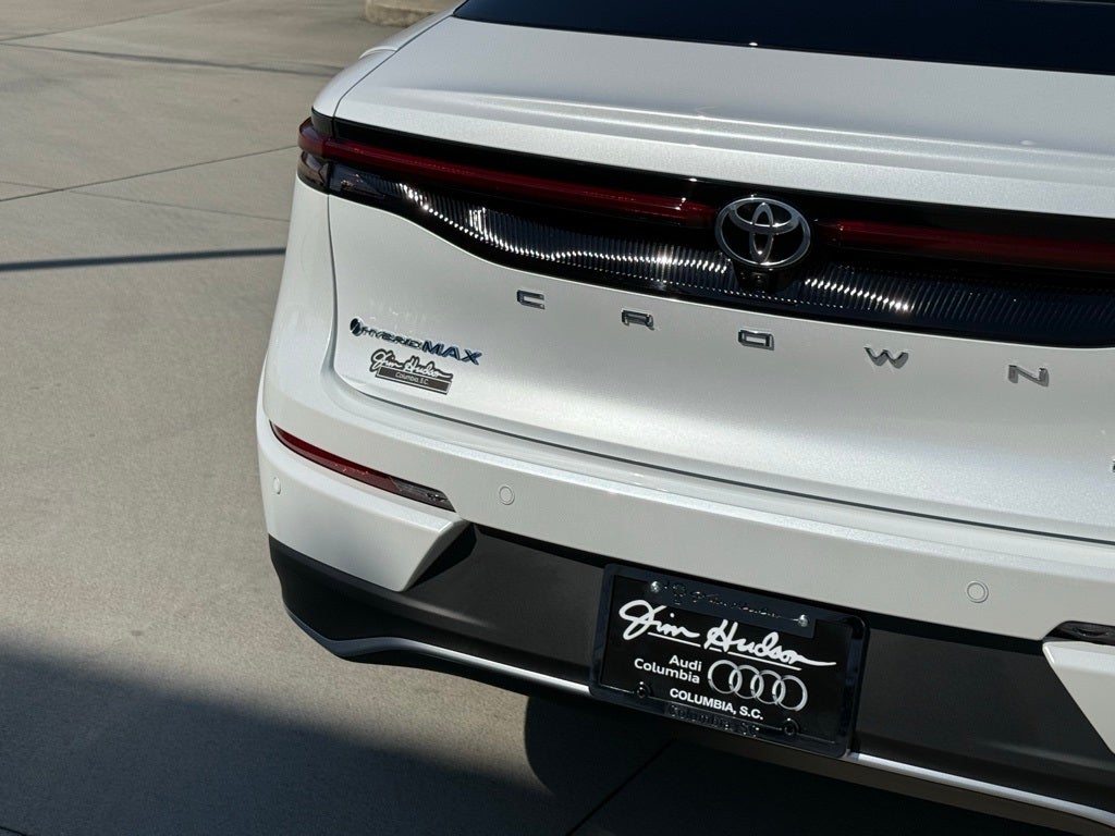 2026 Toyota Crown Platinum