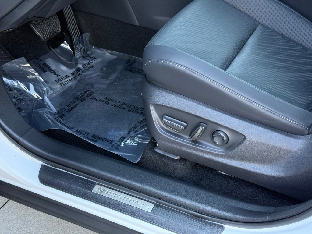 2026 Toyota Crown Platinum