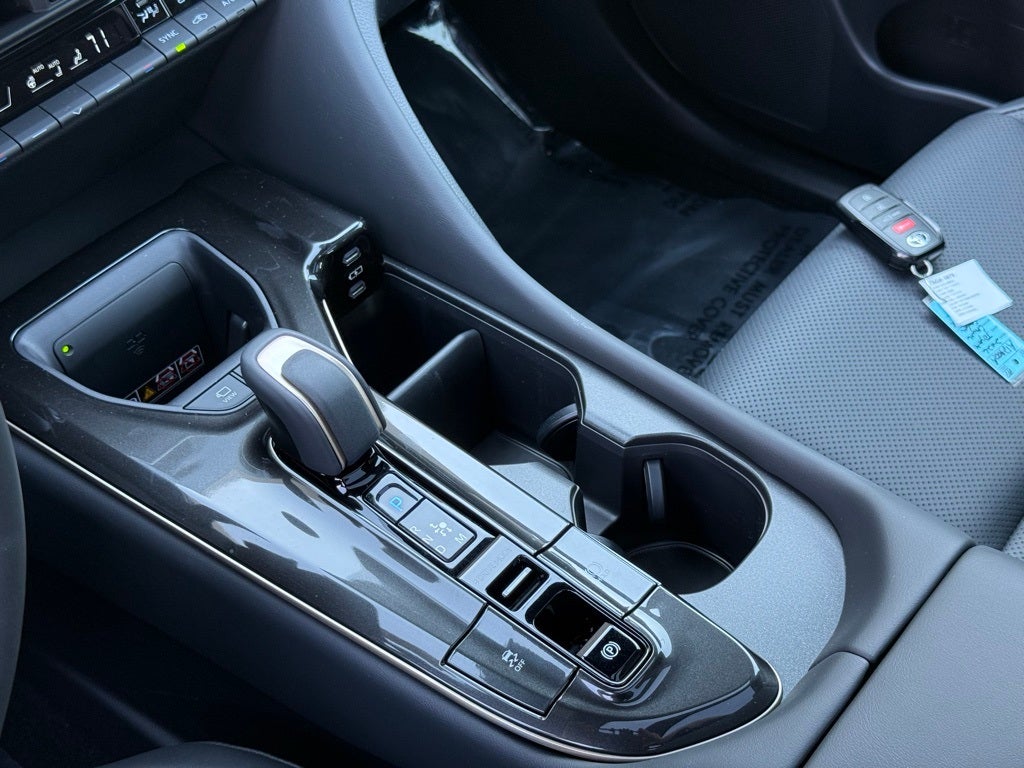 2026 Toyota Crown Platinum