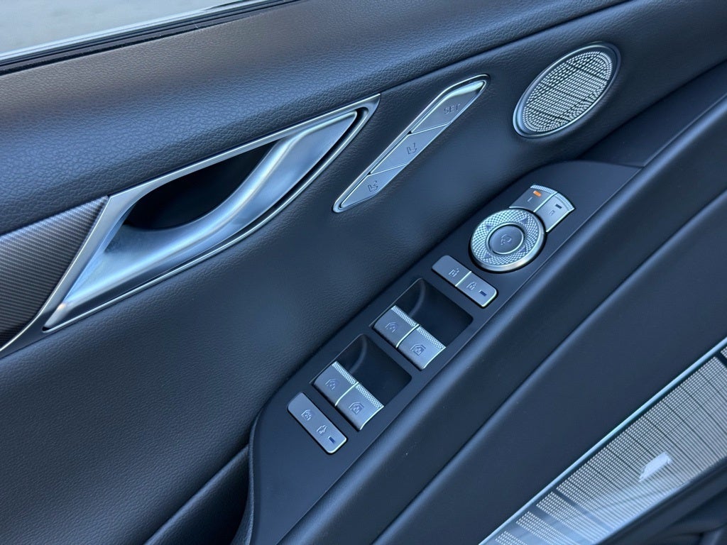 2024 Genesis G80 2.5T