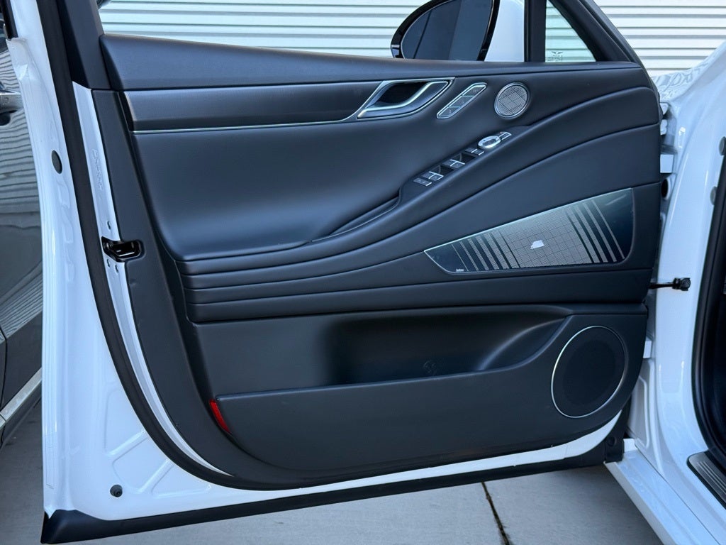 2024 Genesis G80 2.5T