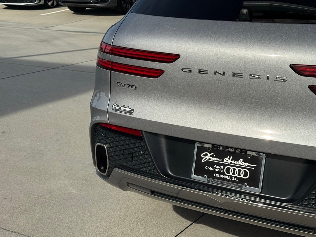 2022 Genesis GV70 2.5T