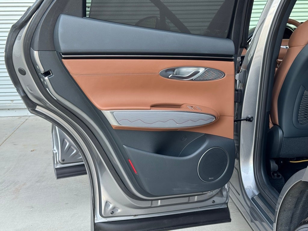 2022 Genesis GV70 2.5T