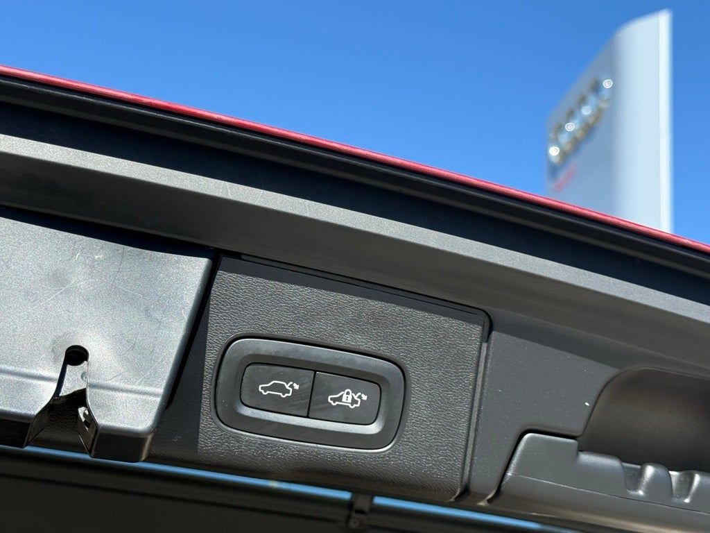 2018 Volvo XC60 T5 Momentum