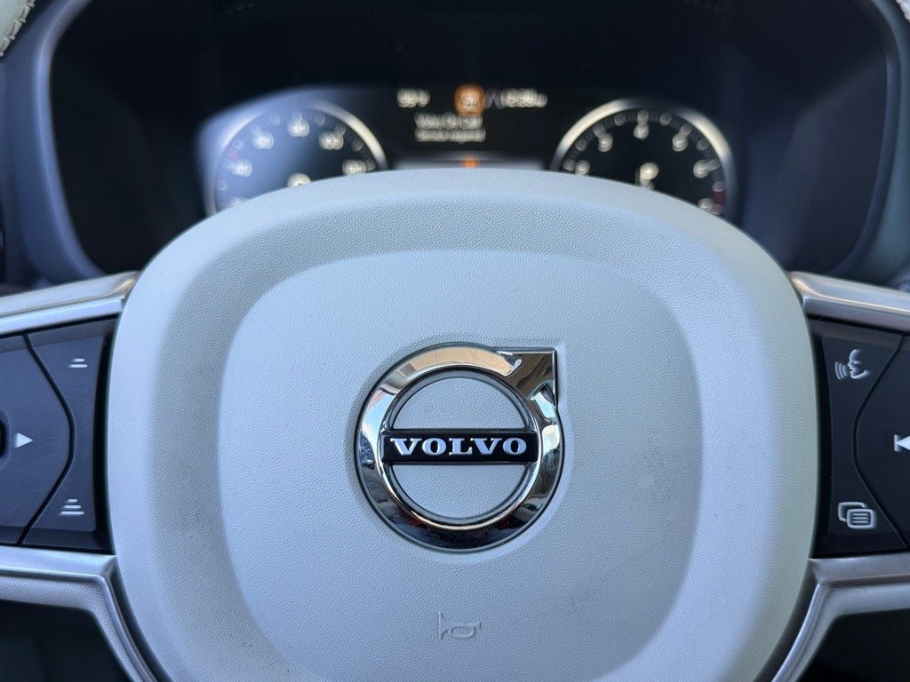 2018 Volvo XC60 T5 Momentum