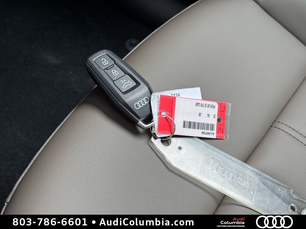 2025 Audi Q5 2.0T Premium quattro