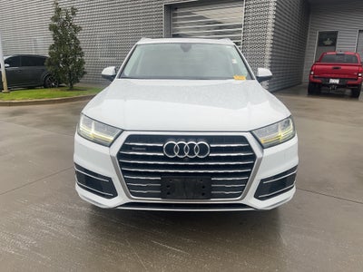 2019 Audi Q7 45 SE Premium quattro