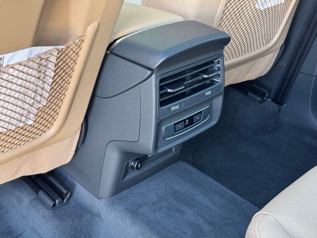 2025 Audi Q7 55 Premium quattro