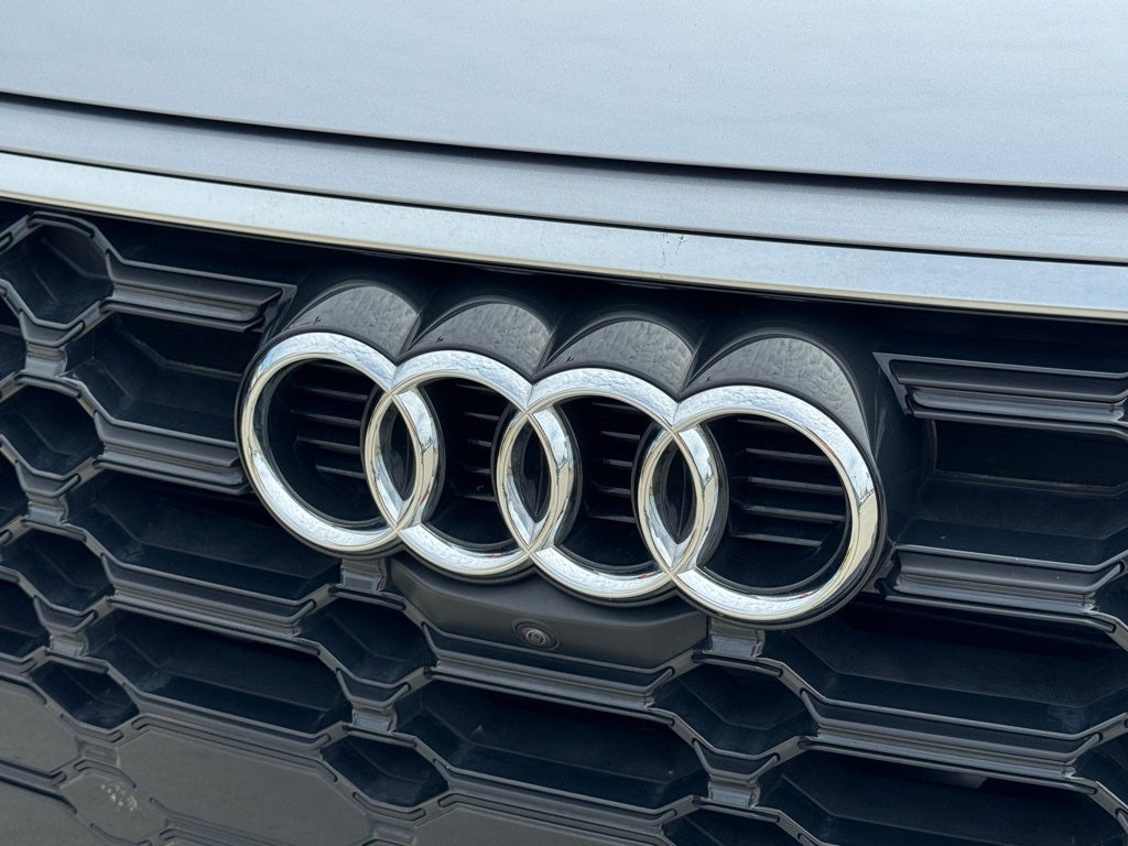 2023 Audi Q5 45 S line Premium quattro