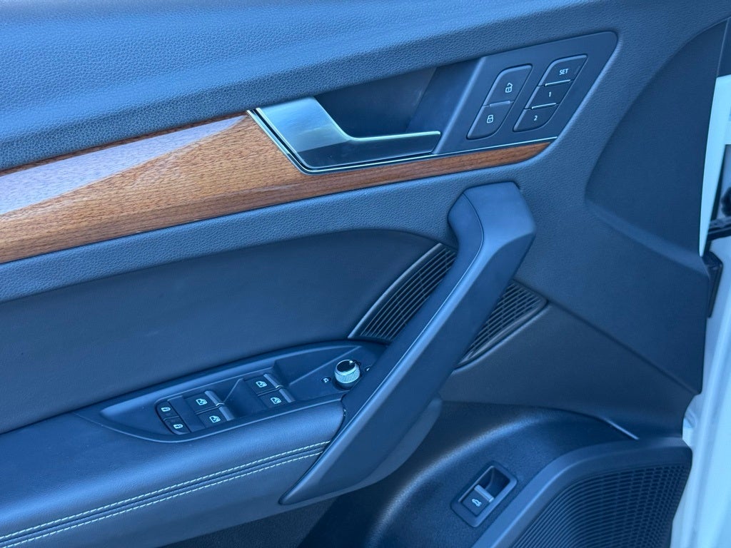 2022 Audi Q5 45 S line Premium quattro