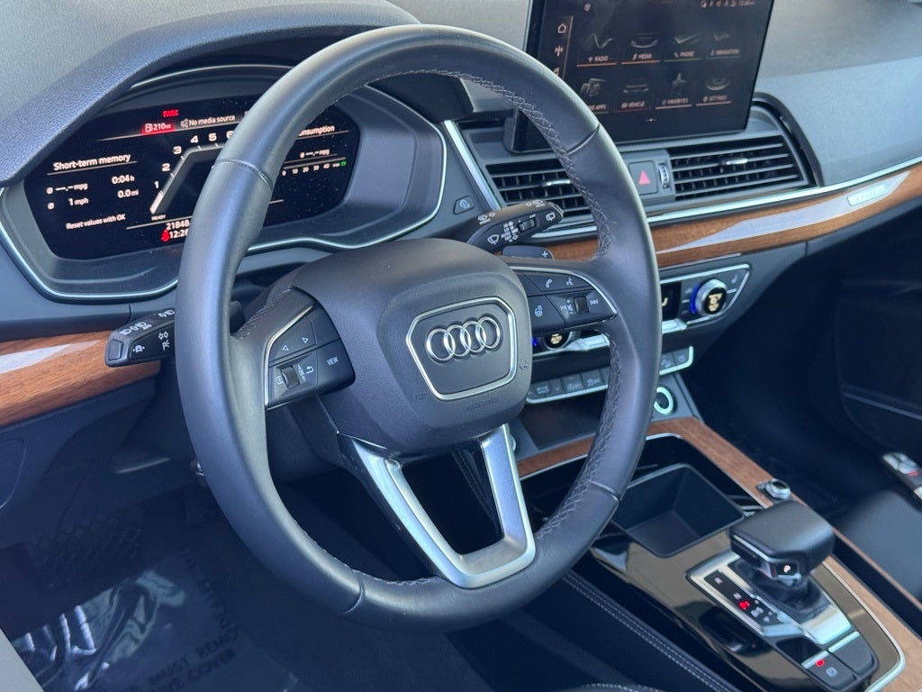 2023 Audi Q5 45 S line Premium quattro