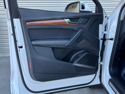 2023 Audi Q5 45 S line Premium quattro