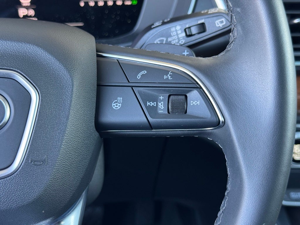 2023 Audi Q5 45 S line Premium quattro