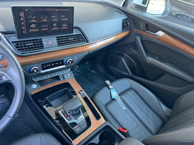 2023 Audi Q5 45 S line Premium quattro