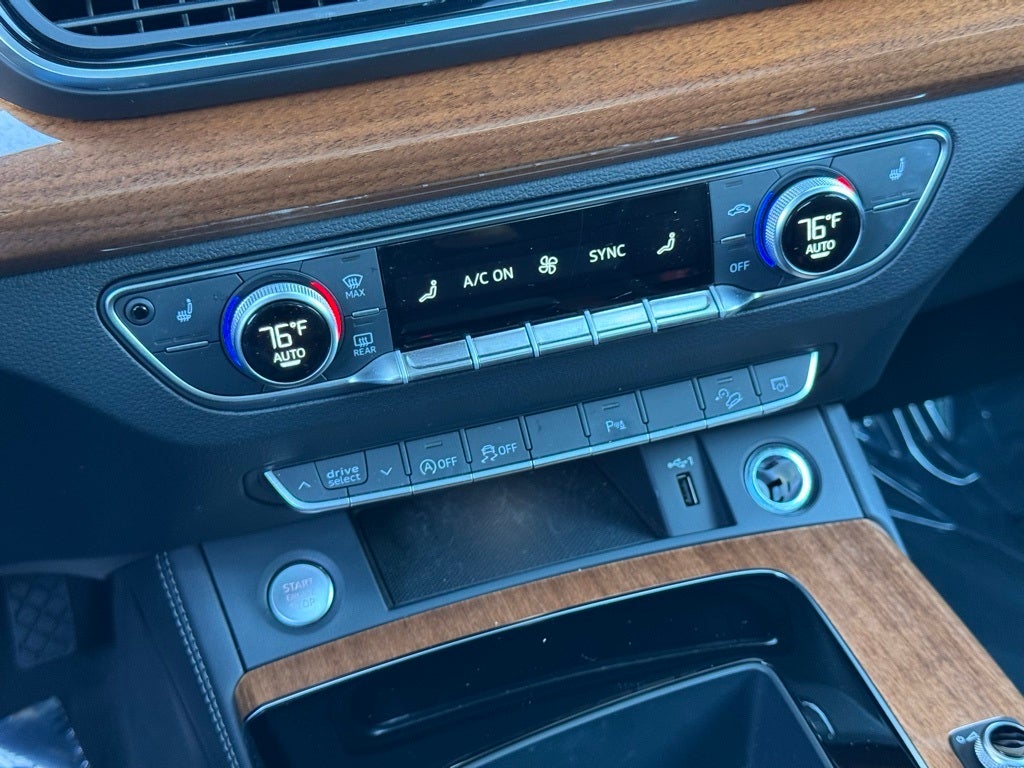 2023 Audi Q5 45 S line Premium quattro