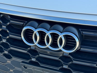 2023 Audi Q5 45 S line Premium quattro
