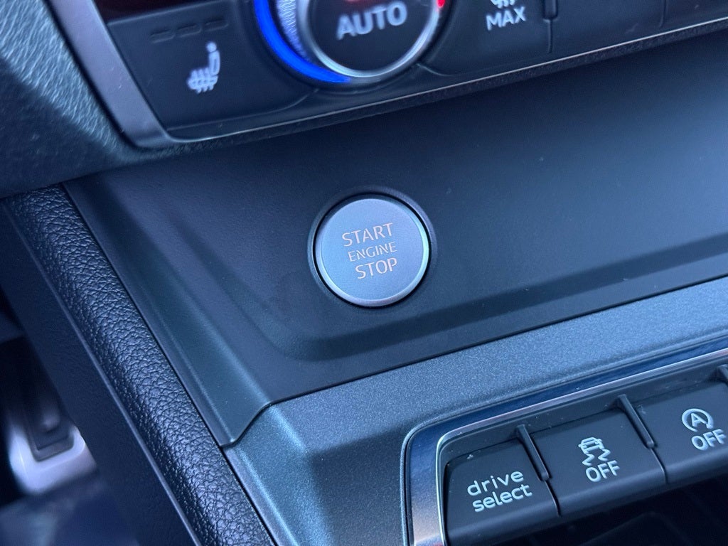 2020 Audi Q3 Premium Plus S line quattro