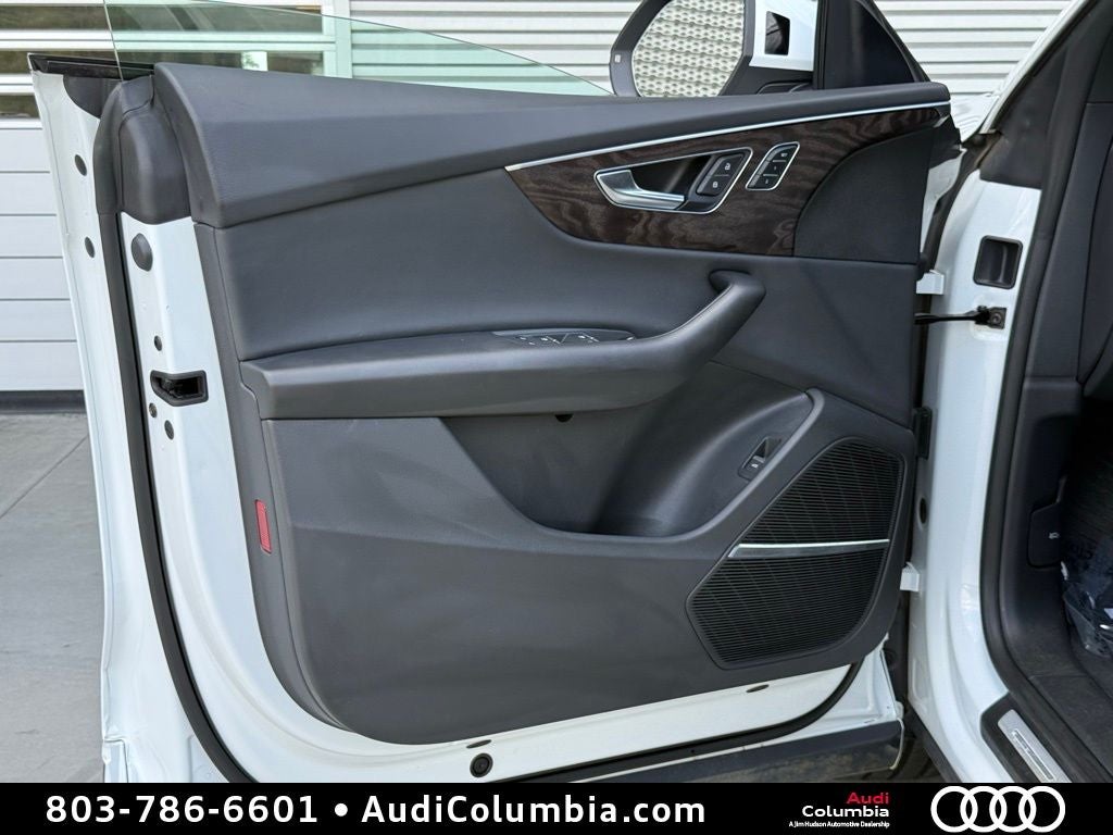 2021 Audi Q8 55 Premium Plus quattro