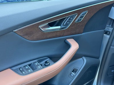 2025 Audi Q8 55 Premium Plus quattro