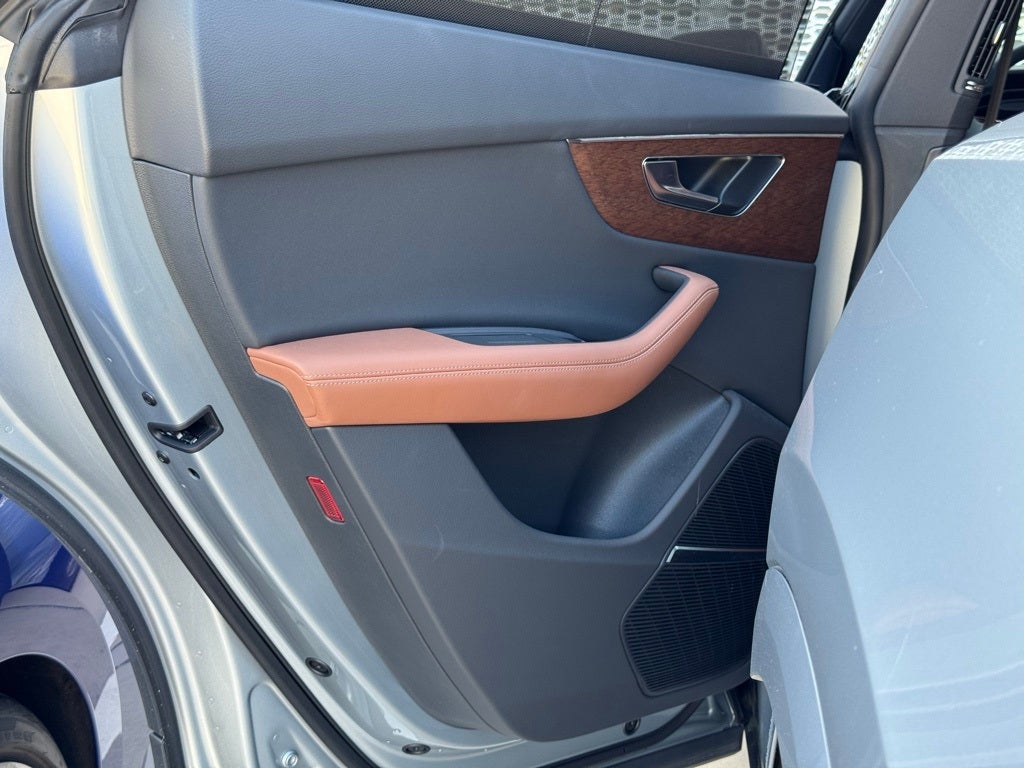 2025 Audi Q8 55 Premium Plus quattro