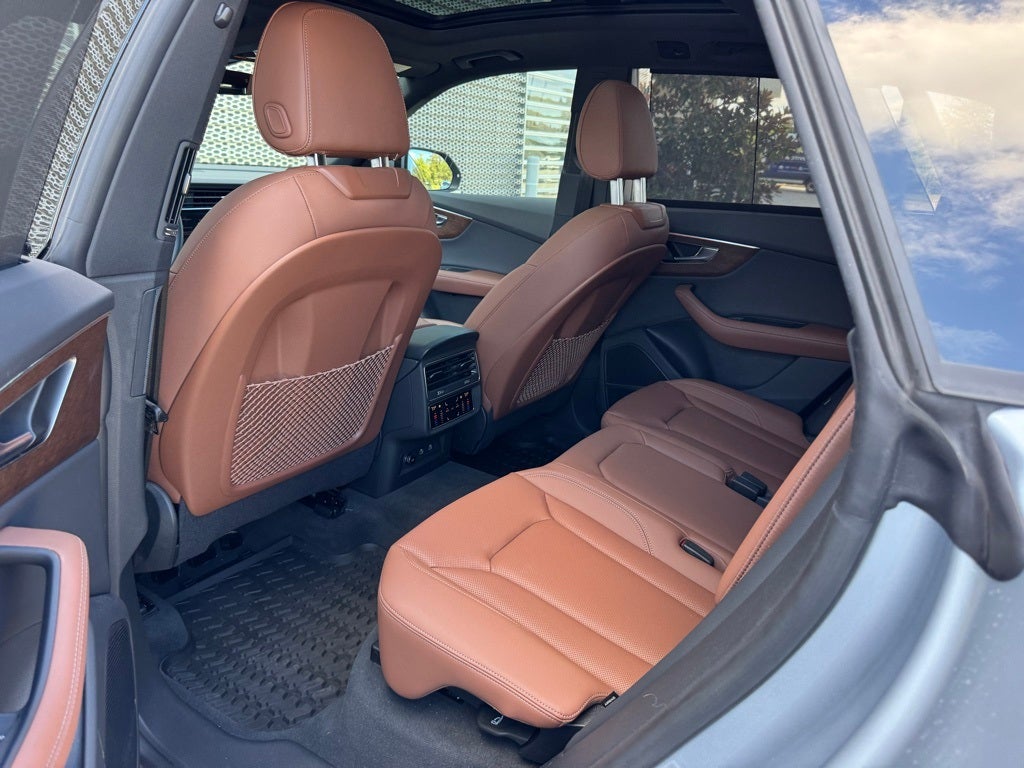 2025 Audi Q8 55 Premium Plus quattro