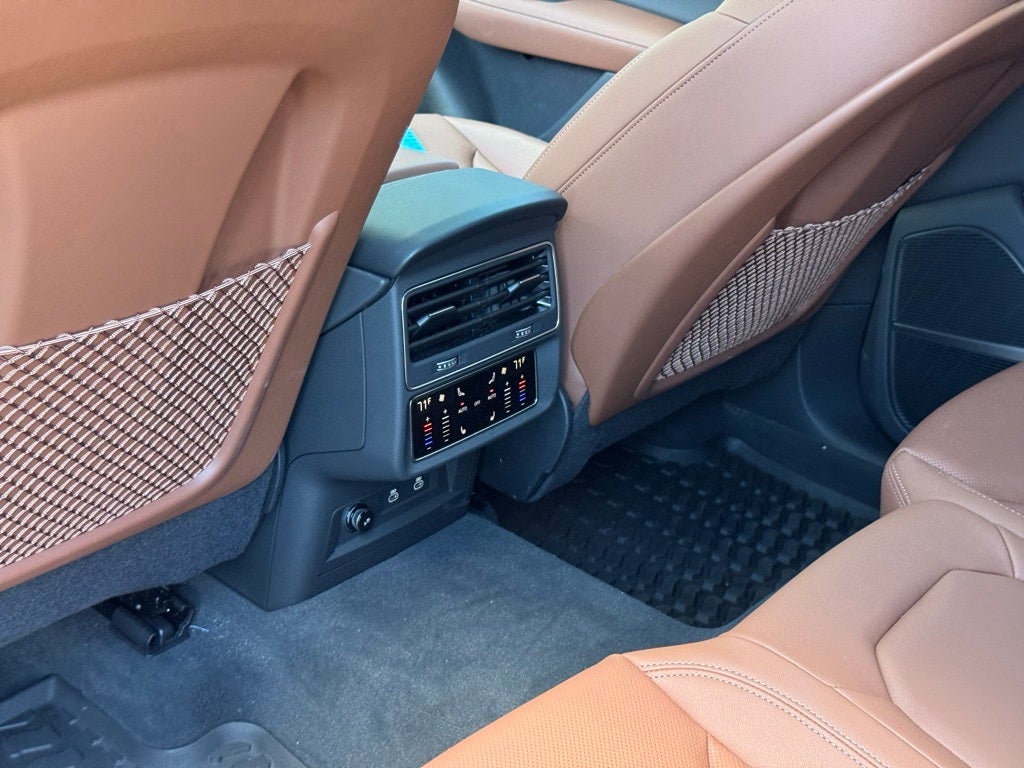 2025 Audi Q8 55 Premium Plus quattro