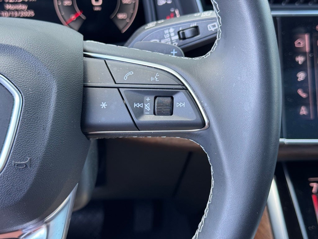 2025 Audi Q8 55 Premium Plus quattro