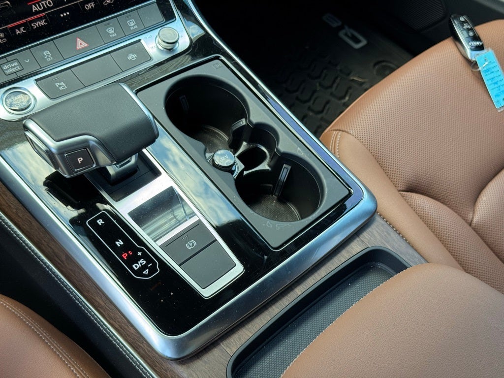 2025 Audi Q8 55 Premium Plus quattro