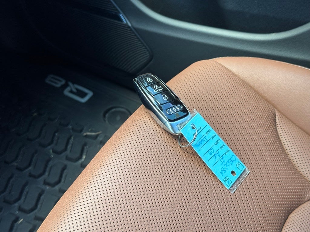 2025 Audi Q8 55 Premium Plus quattro