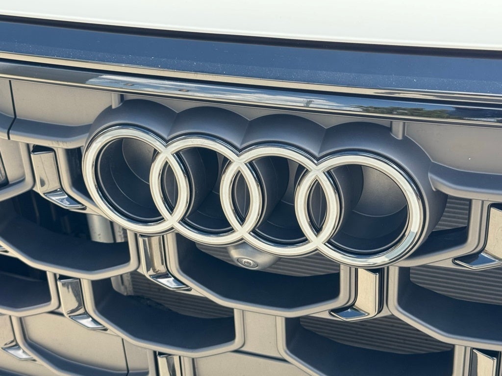 2025 Audi Q8 55 Premium Plus quattro