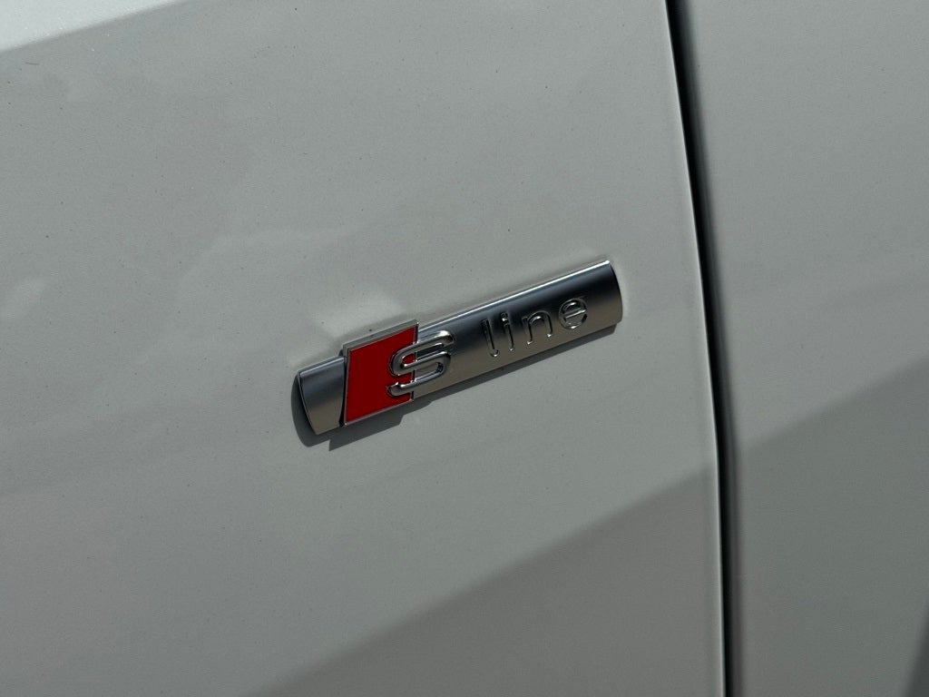 2025 Audi Q8 55 Premium Plus quattro