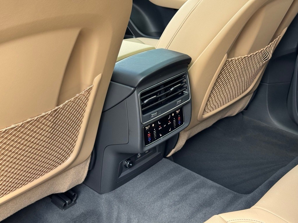 2025 Audi Q8 55 Premium Plus quattro