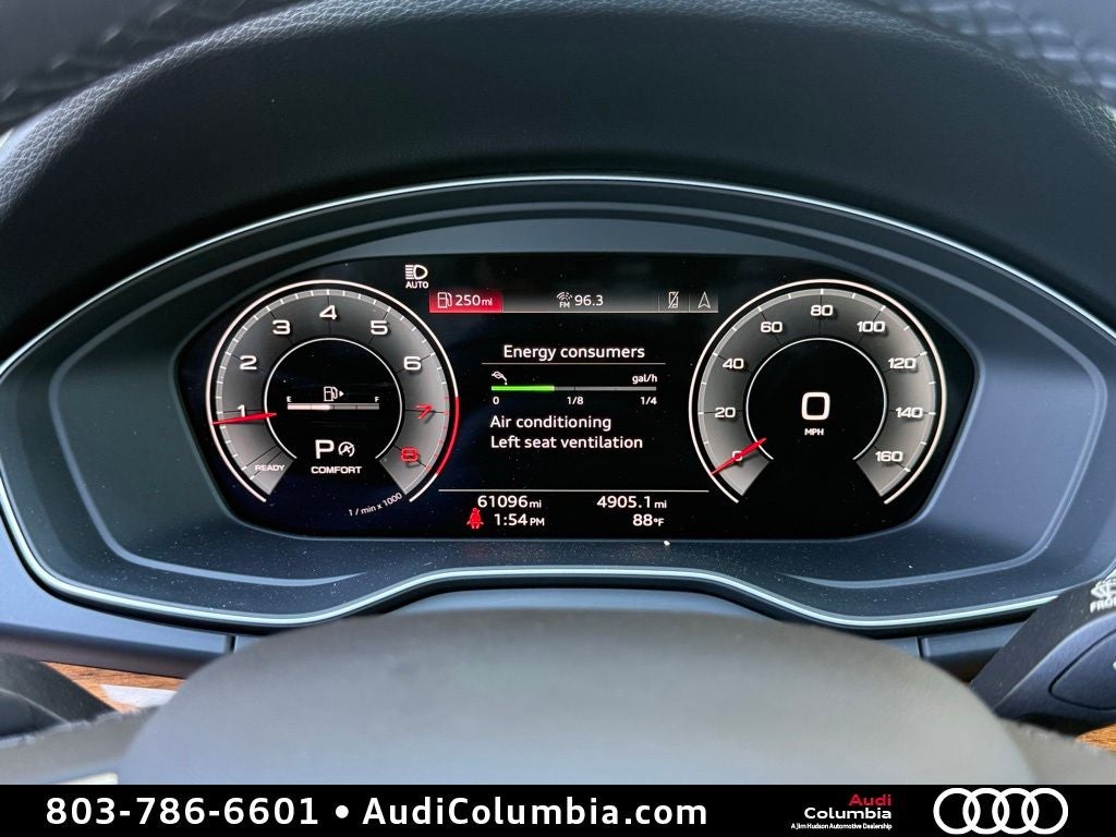 2023 Audi Q5 45 S line Prestige quattro