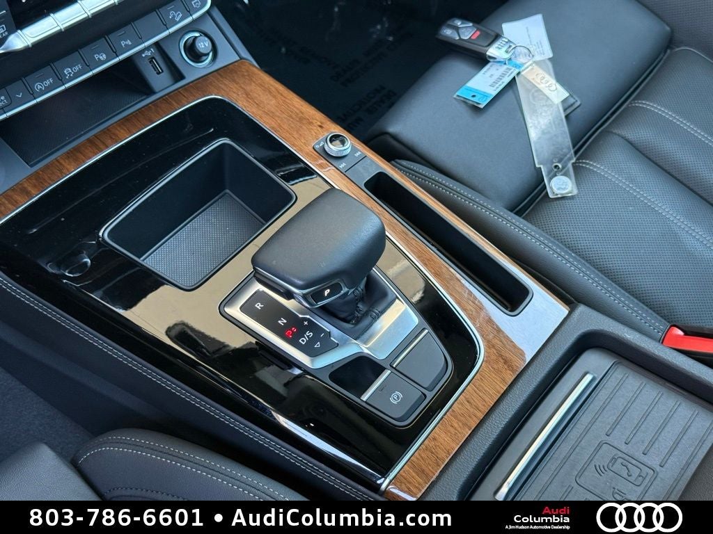 2023 Audi Q5 45 S line Prestige quattro