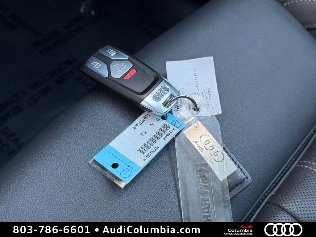 2023 Audi Q5 45 S line Prestige quattro