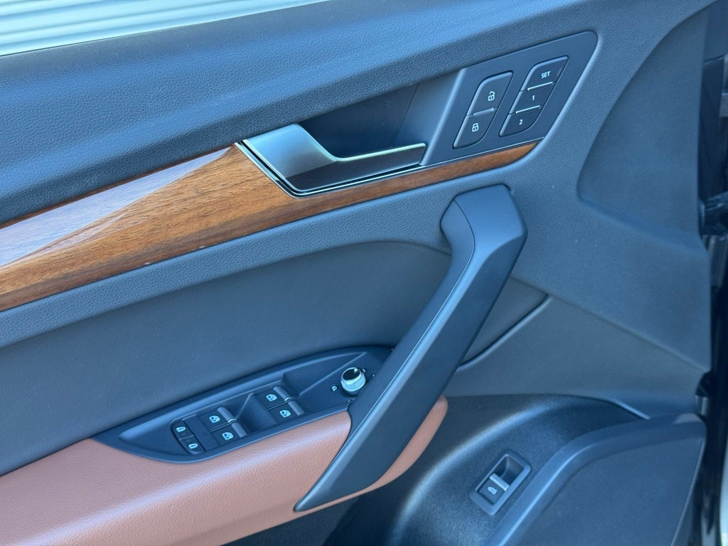 2022 Audi Q5 45 S line Premium quattro