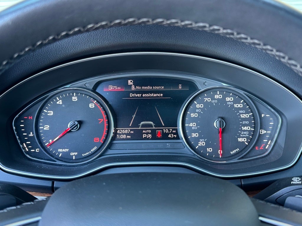 2022 Audi Q5 45 S line Premium quattro