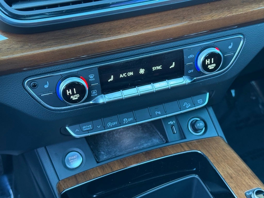 2022 Audi Q5 45 S line Premium quattro