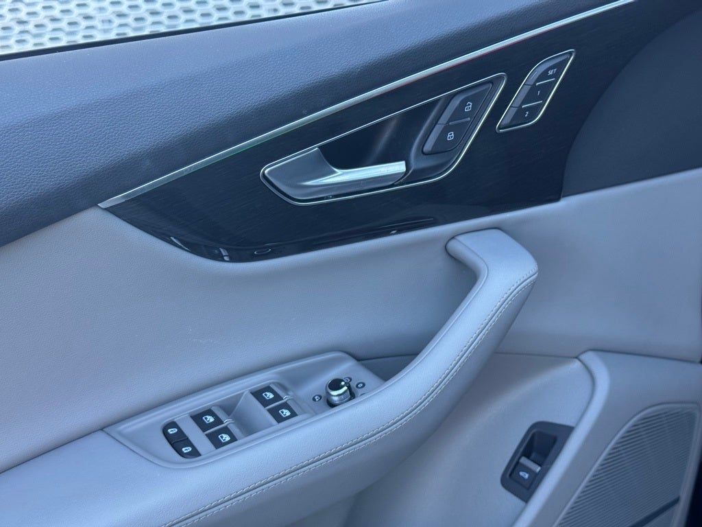 2024 Audi Q7 55 Premium Plus quattro