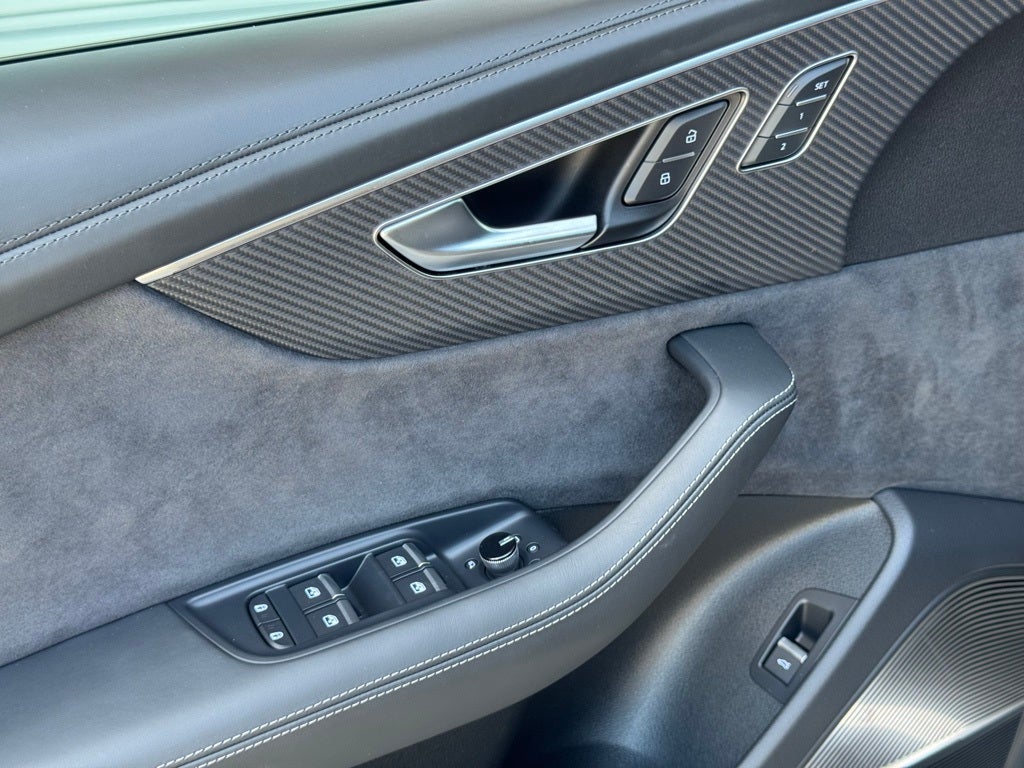 2024 Audi RS Q8 4.0T quattro