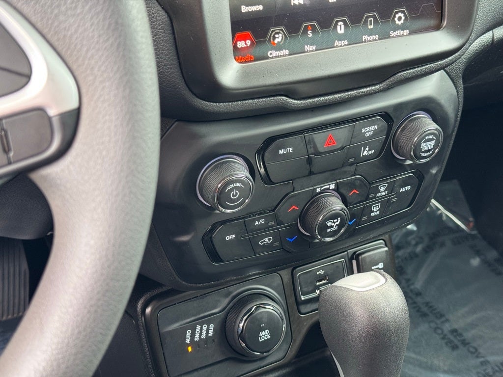 2023 Jeep Renegade Latitude