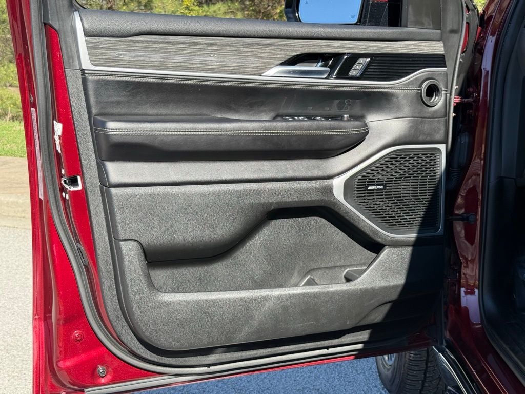 2022 Jeep Wagoneer Series III