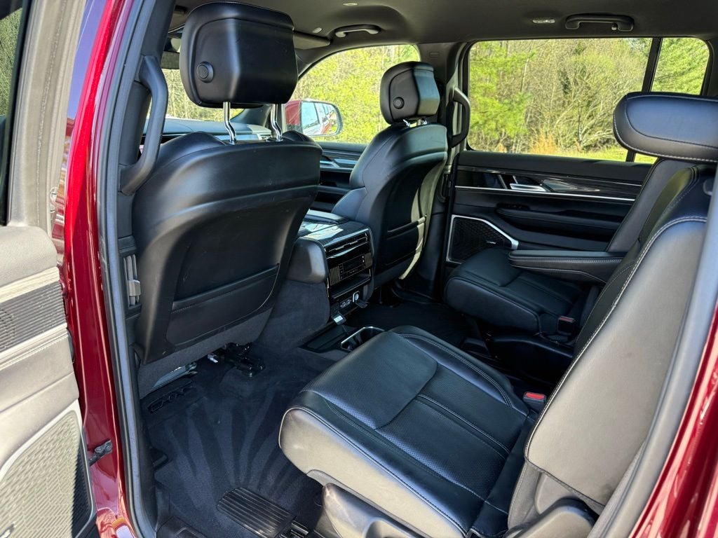 2022 Jeep Wagoneer Series III