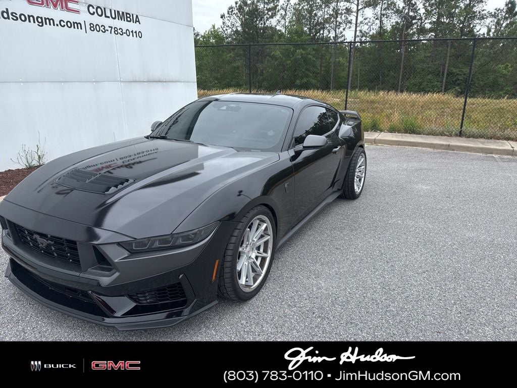 2025 Ford Mustang Dark Horse