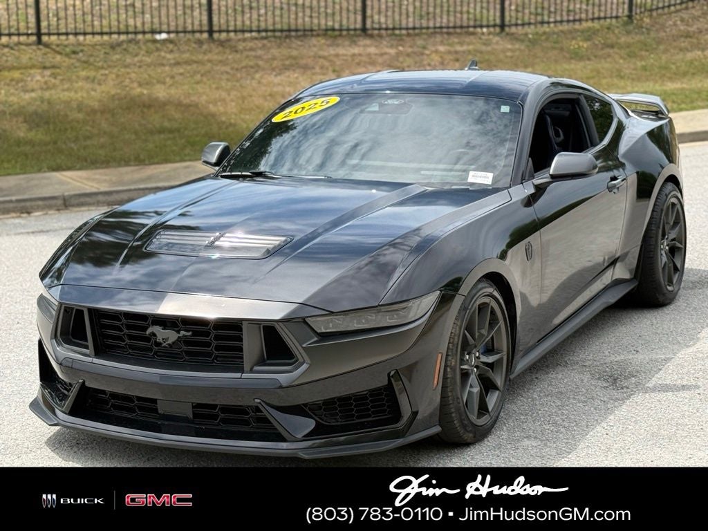 2025 Ford Mustang Dark Horse